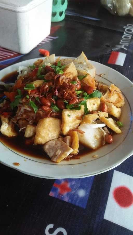 Tahu Kupat &0 Gado-Gado 1