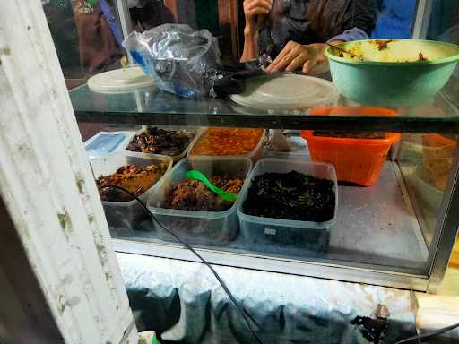 Warung Lesehan Sego Welut Pak Min 5