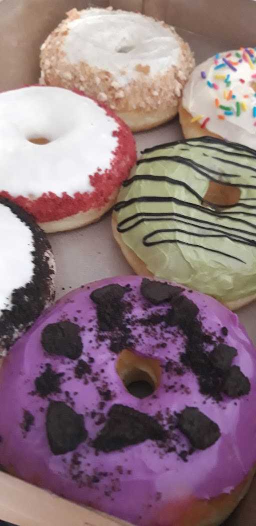 Jr Donuts 6