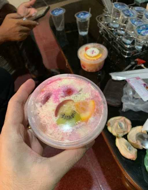 Salad Gurt (Jalan Kaliurang) 1