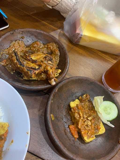 Ayam Bakar Lonak, Kaliurang Km14 4