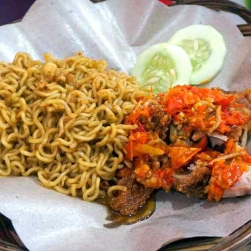 Ayam Goreng Geprek & Soto Malik 2