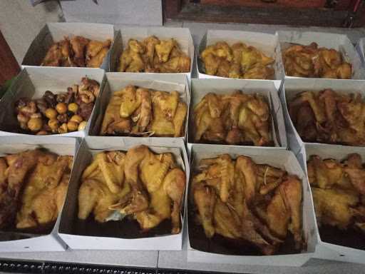 Ayam Goreng Ibu Suyanti 4