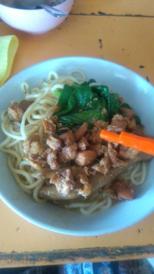 Bakso & Mie Ayam Madani 8