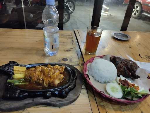 Captend Steak & Resto 6