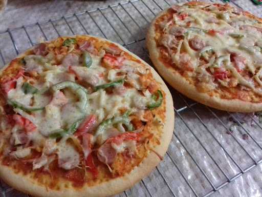 Cherin'S Pizza 7