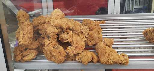 Fried Chicken Dan Geprek Mugiwaras, Kayen Raya Blotan 8