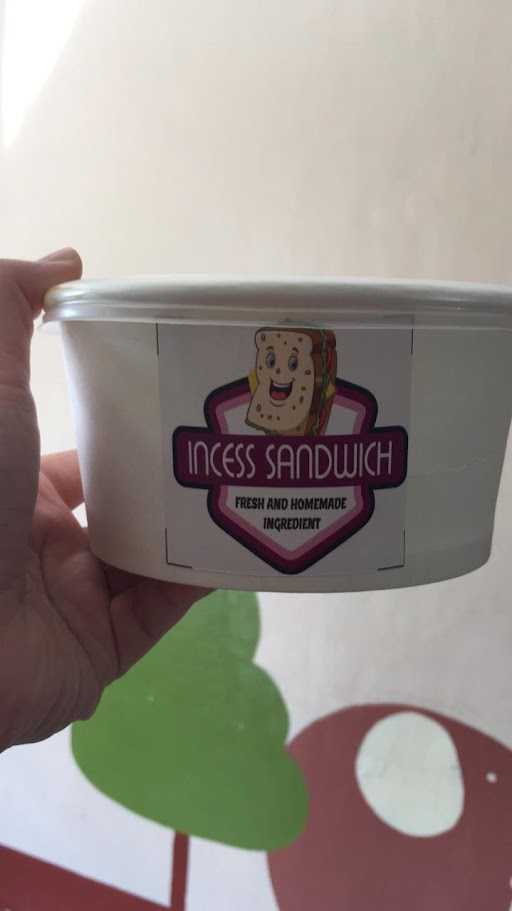 Incess Sandwich 2
