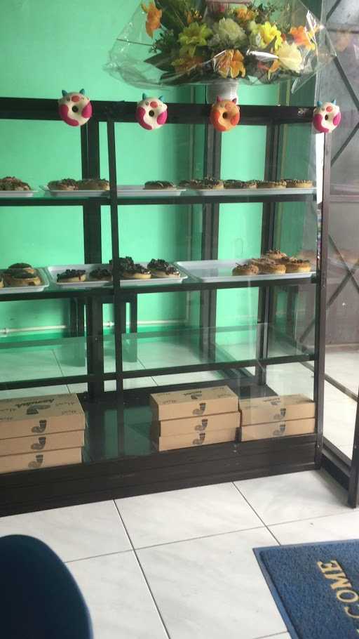 Kamilah Donat & Coffe 10