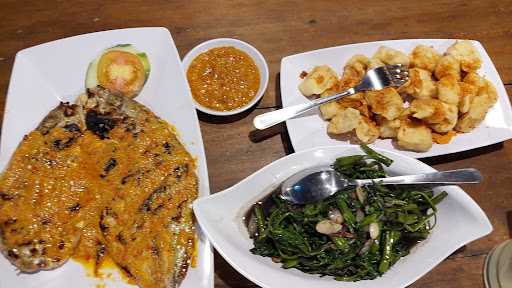 Laksita Ikan Bakar Dan Seafood 4