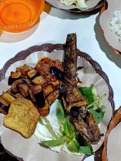 Pecel Lele Diva Ibu Eni 1