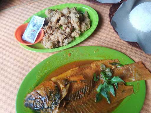 Radja Gulai Kepala Ikan 5