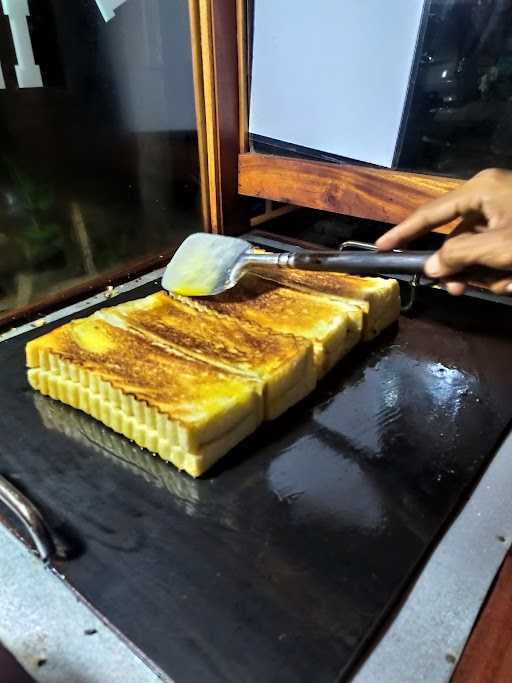 Roti Bakar Iskho 9