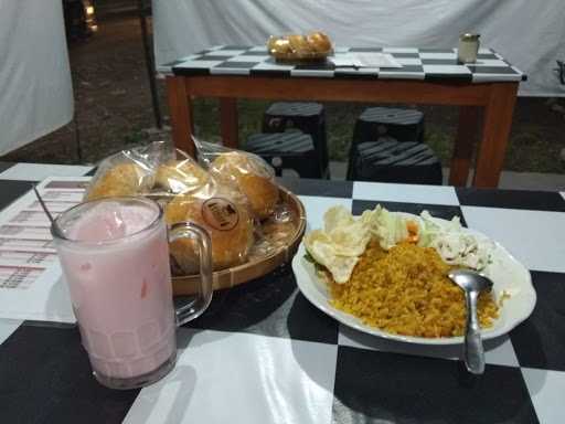 Warung Nasi Goreng & Susu Murni 9