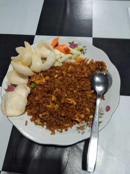 Warung Nasi Goreng & Susu Murni 6