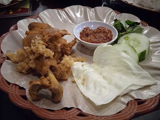 Ayam Goreng Kremes & Nasi Kotak Mbak Nur 9