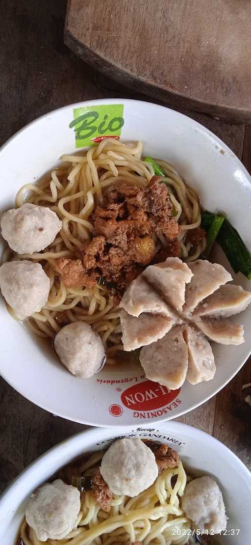 Mie Ayam & Bakso Sapi Mb Yanti 10