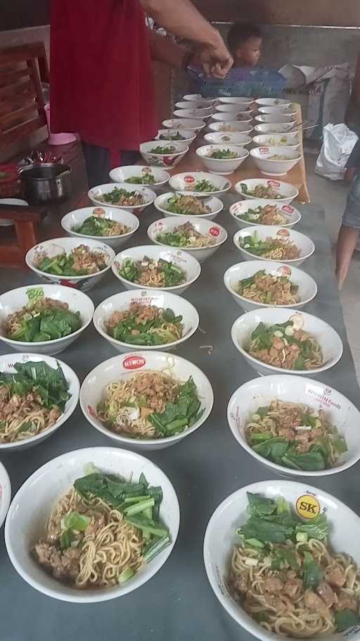 Mie Ayam & Bakso Sapi Mb Yanti 8