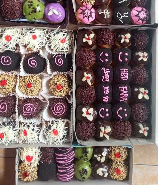 Kedai Donat Rizqina 1