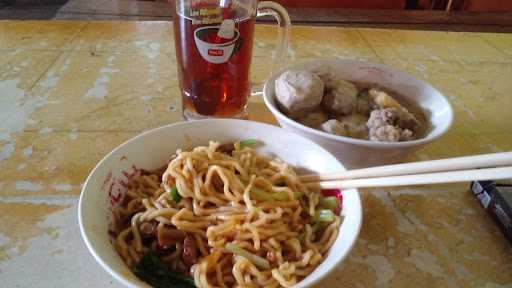 Warung Mie Bakso Priso Betal 2