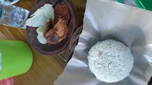 Warung Makan Buk Evijepara Kartini 2