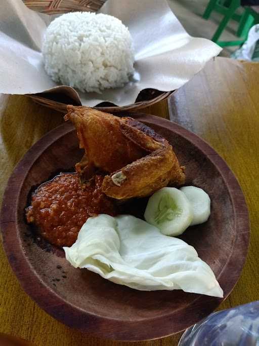 Warung Makan Buk Evijepara Kartini 10