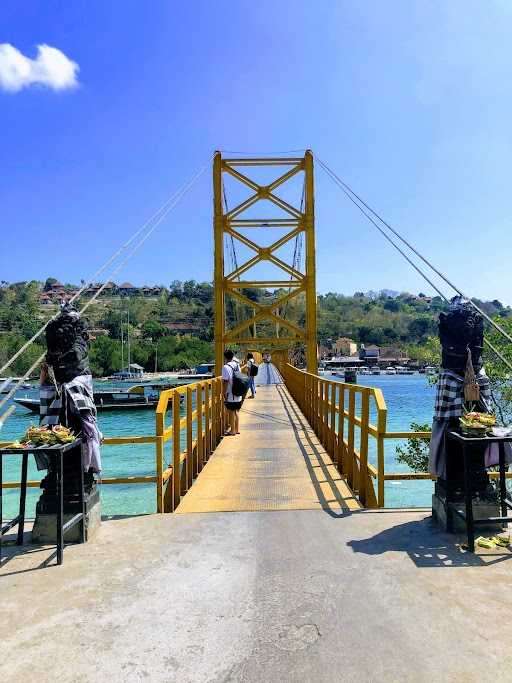 Warung Makan Jembatan Kuning 7