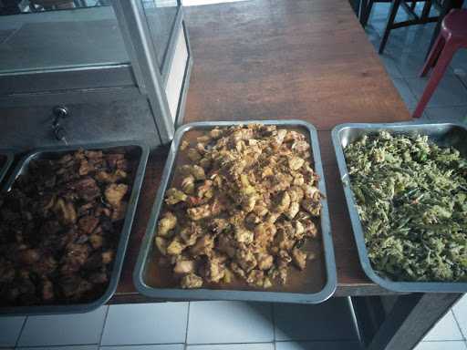 Warung Makan Made Kari 3