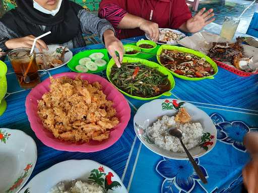 Warung Seafood Bu Ani 5