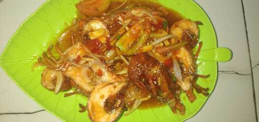 Warung Seafood Bu Ani 3