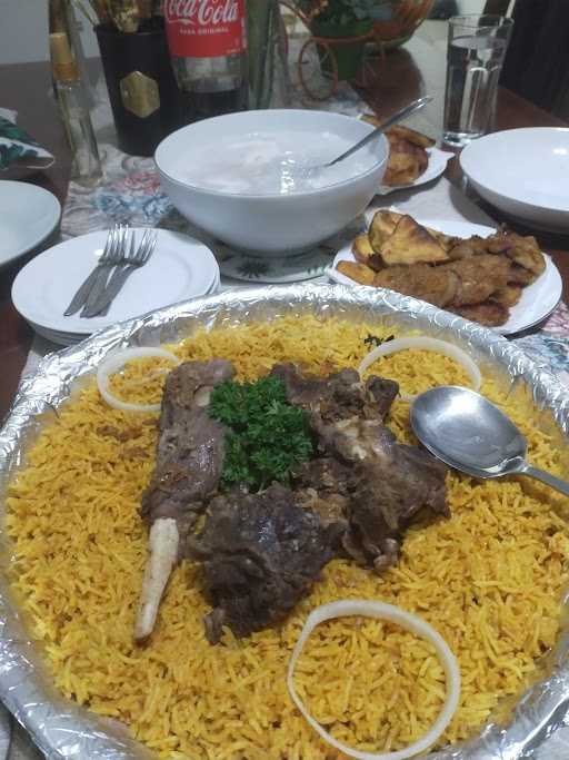 Noor Ayla (Arabic Restaurant) 9