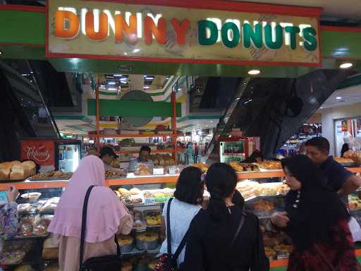 Dunny Donuts 5