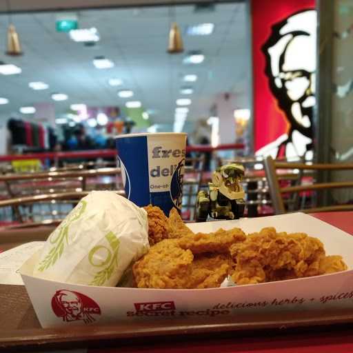 KFC - ITC Mega Grosir 9