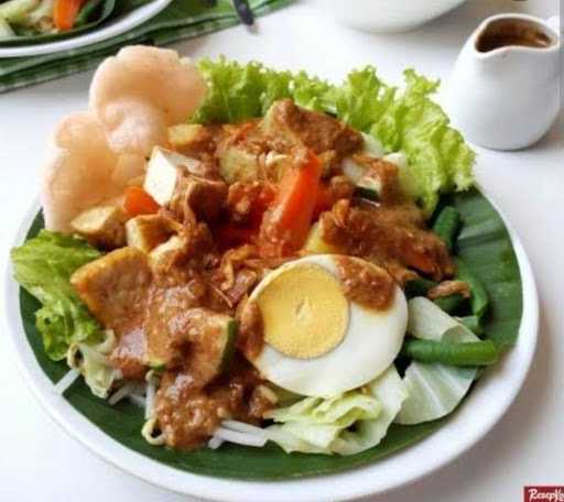 Soto Ayam & Gado-Gado 1