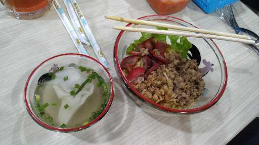 Spesial Bakpao & Mie Ming 9