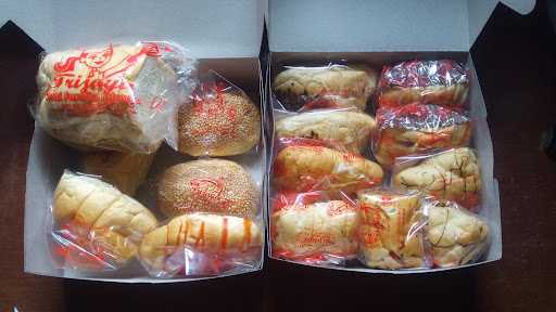 Trijaya Bakery 3