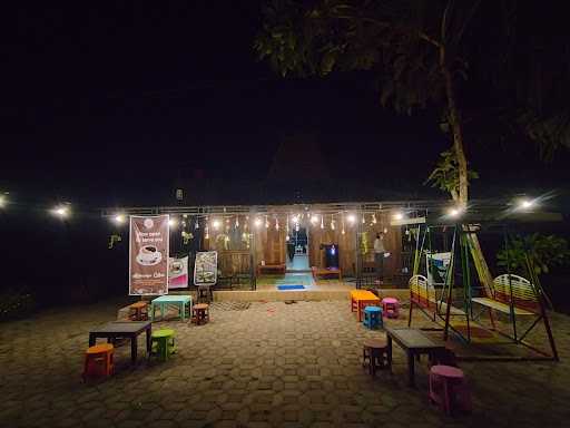 Kedai Caffe Abimanyu 4