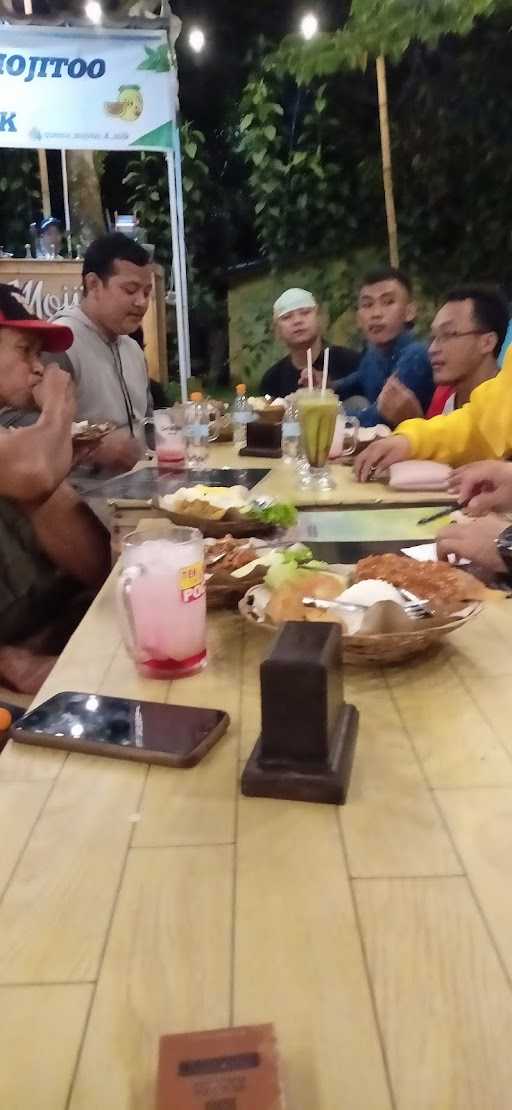 Rumah Makan Roso Mulyo 9