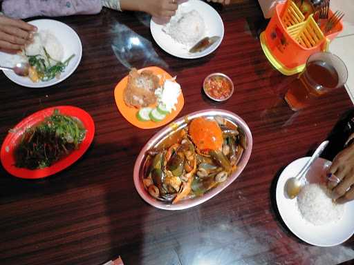 Dapoer Seafood Rengganis Pabuaran 6