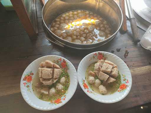 Mie Ayam Dan Baso Mm 8