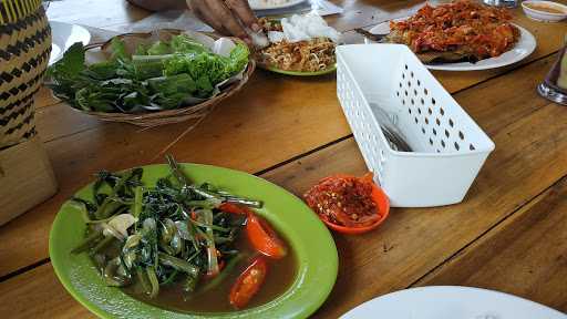 Saung Dolet 7