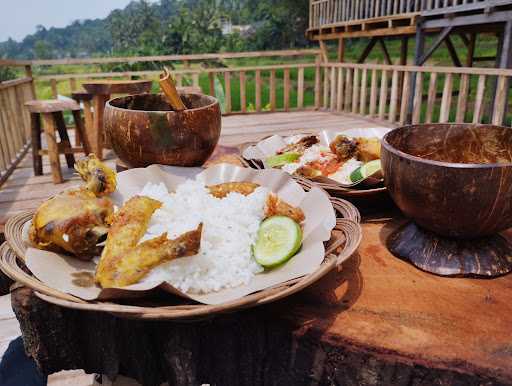 Saung Susukan 8