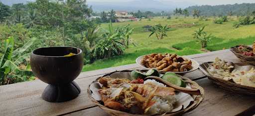 Saung Susukan 3