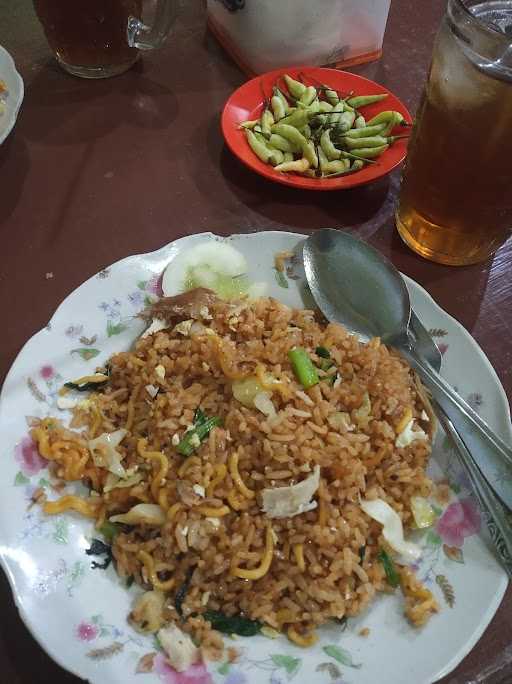 Warung Nasgor Hj.Kolis 4