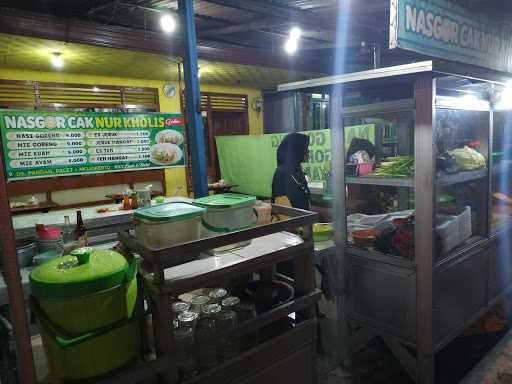 Warung Nasgor Hj.Kolis 8