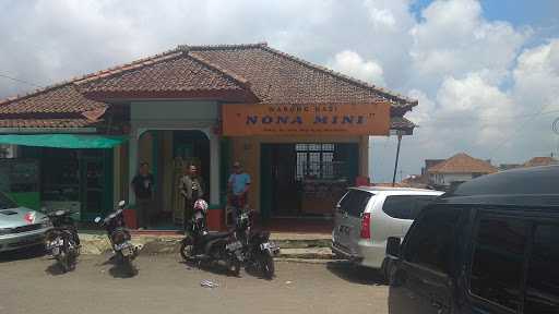 Warung Nasi Nona Mini 9