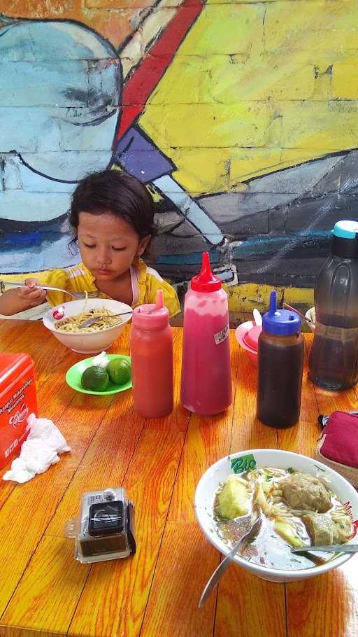 Bakso & Mie Ayam Jendral Sudirman 10