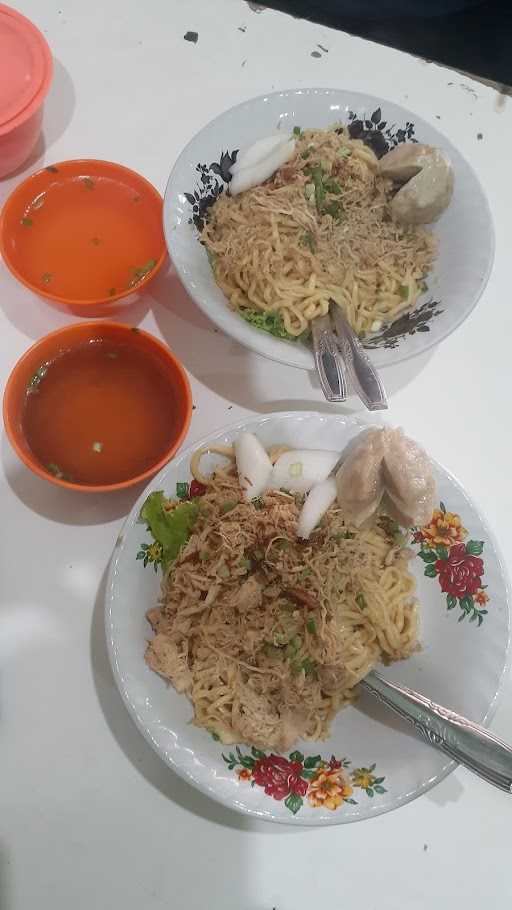 Pangsit Mie Ayam Jakarta 1