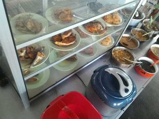 Warung Makan Estu 4