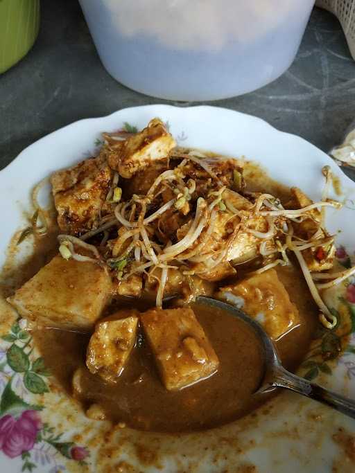 Warung Rujak Dan Lontong Tahu 4